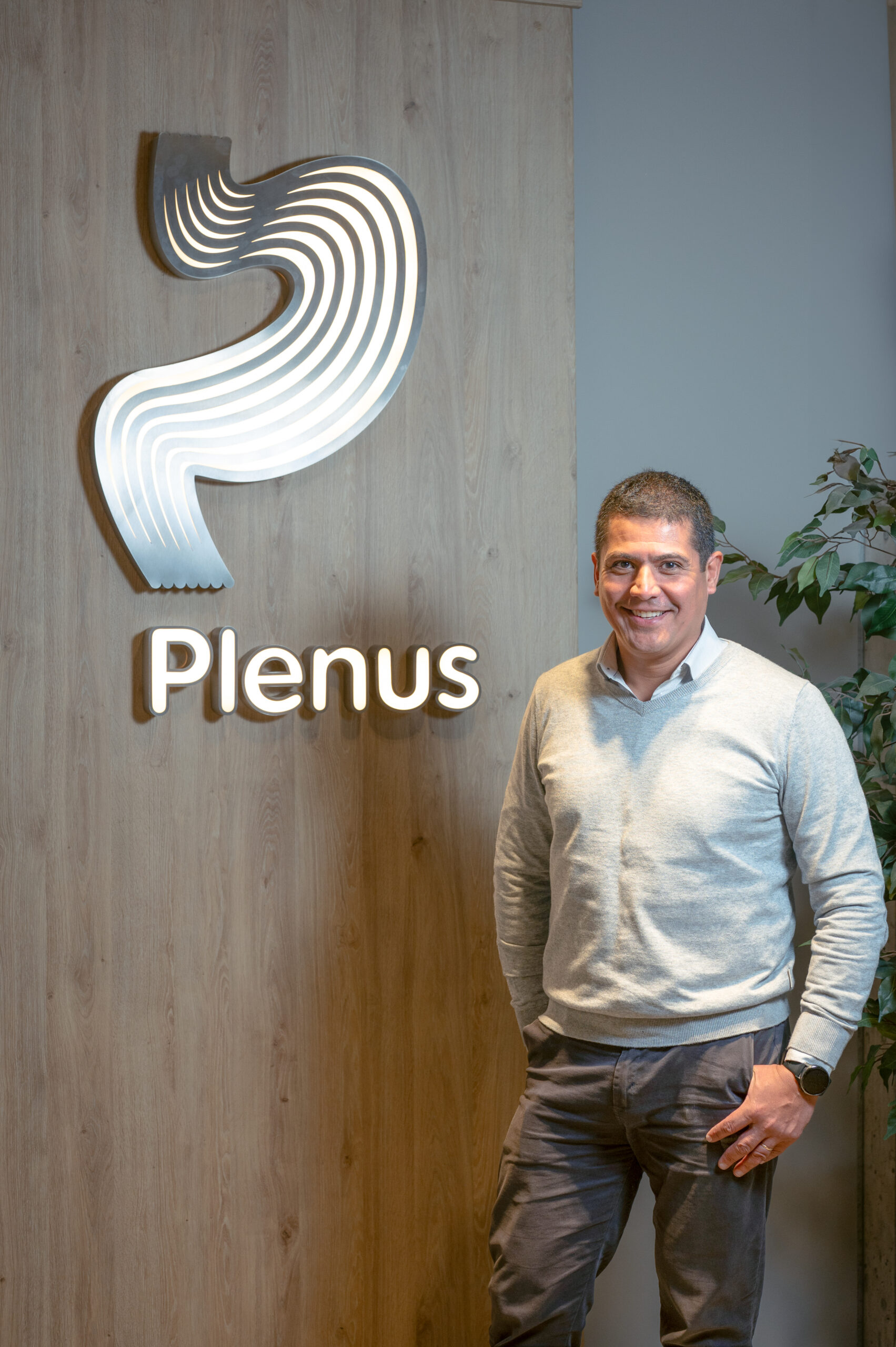 Dr. Mendoza Juan Pablo